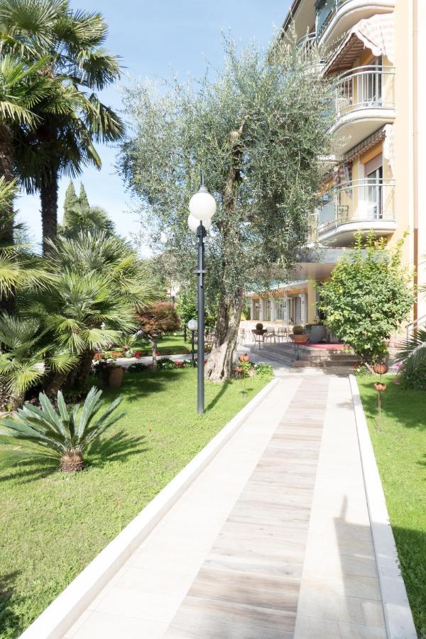 Hotel Drago - Garda Lake Collection Brenzone sul Garda Dış mekan fotoğraf