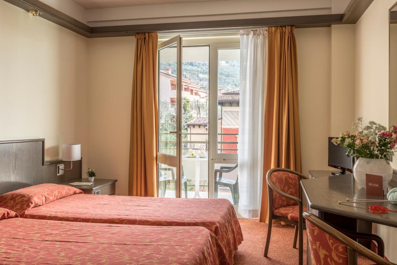 Hotel Drago - Garda Lake Collection Brenzone sul Garda Dış mekan fotoğraf