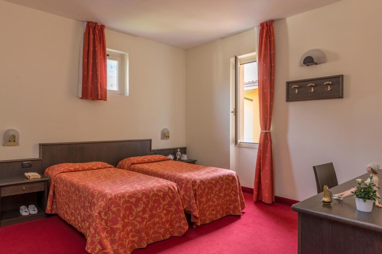Hotel Drago - Garda Lake Collection Brenzone sul Garda Dış mekan fotoğraf